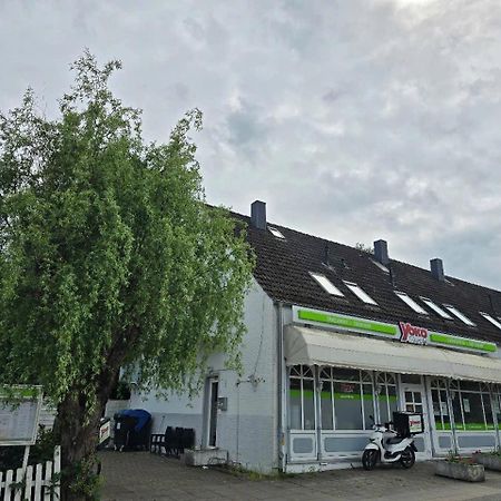 ליבק Ferienwohnung Am Uniklinik מראה חיצוני תמונה