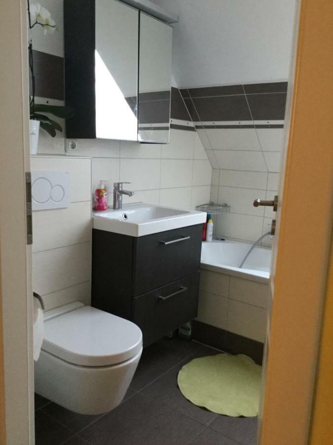 ליבק Ferienwohnung Am Uniklinik מראה חיצוני תמונה